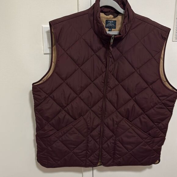 J. Crew NWOT Quilted Vest Mens’ Size XL in Burgundy with Brown Lining. - Picture 1 of 8